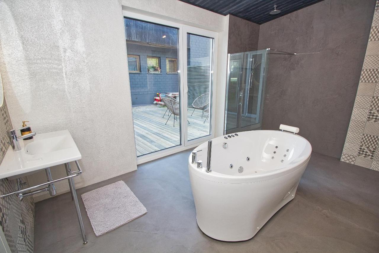 Casa Monkey Paernu With Sauna And Terrace Bagian luar foto